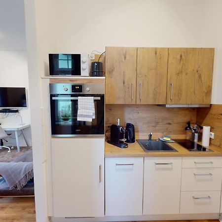 Sweethome - Business-Apartment Mit Kueche, Terrasse, Stellplatz Magdeburg Kültér fotó